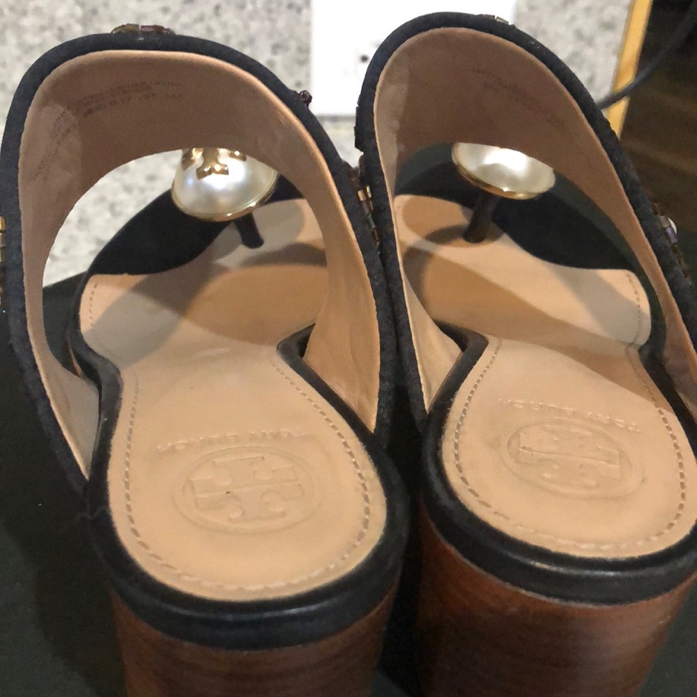 Tory Burch Estella Satin Bejeweled Pearl Block Sandal Sz 5 - Picture 8 of 16
